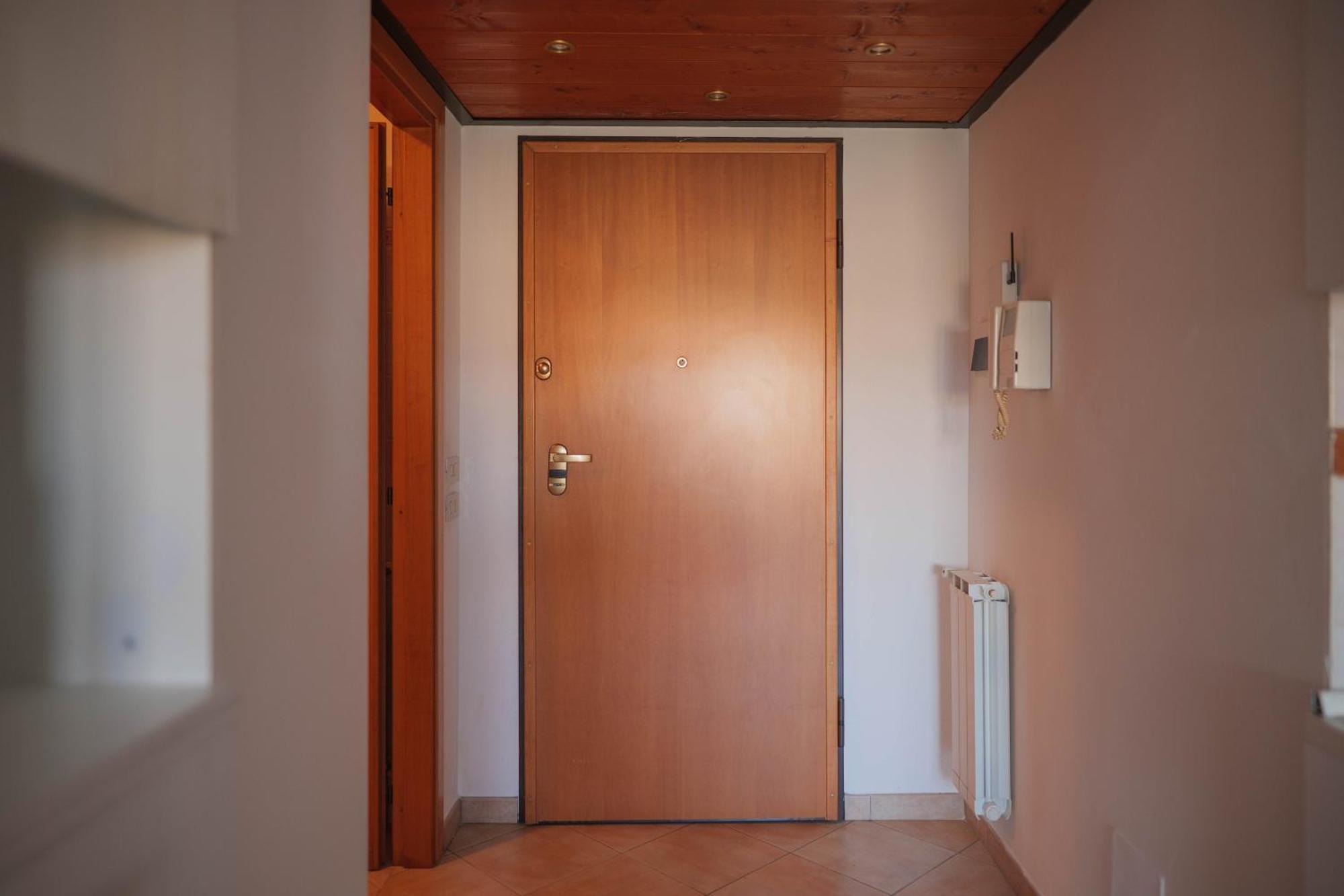 Casa Ghandi Vicino A Roma Con Box Auto E Wi-Fi Monterotondo  Exterior foto