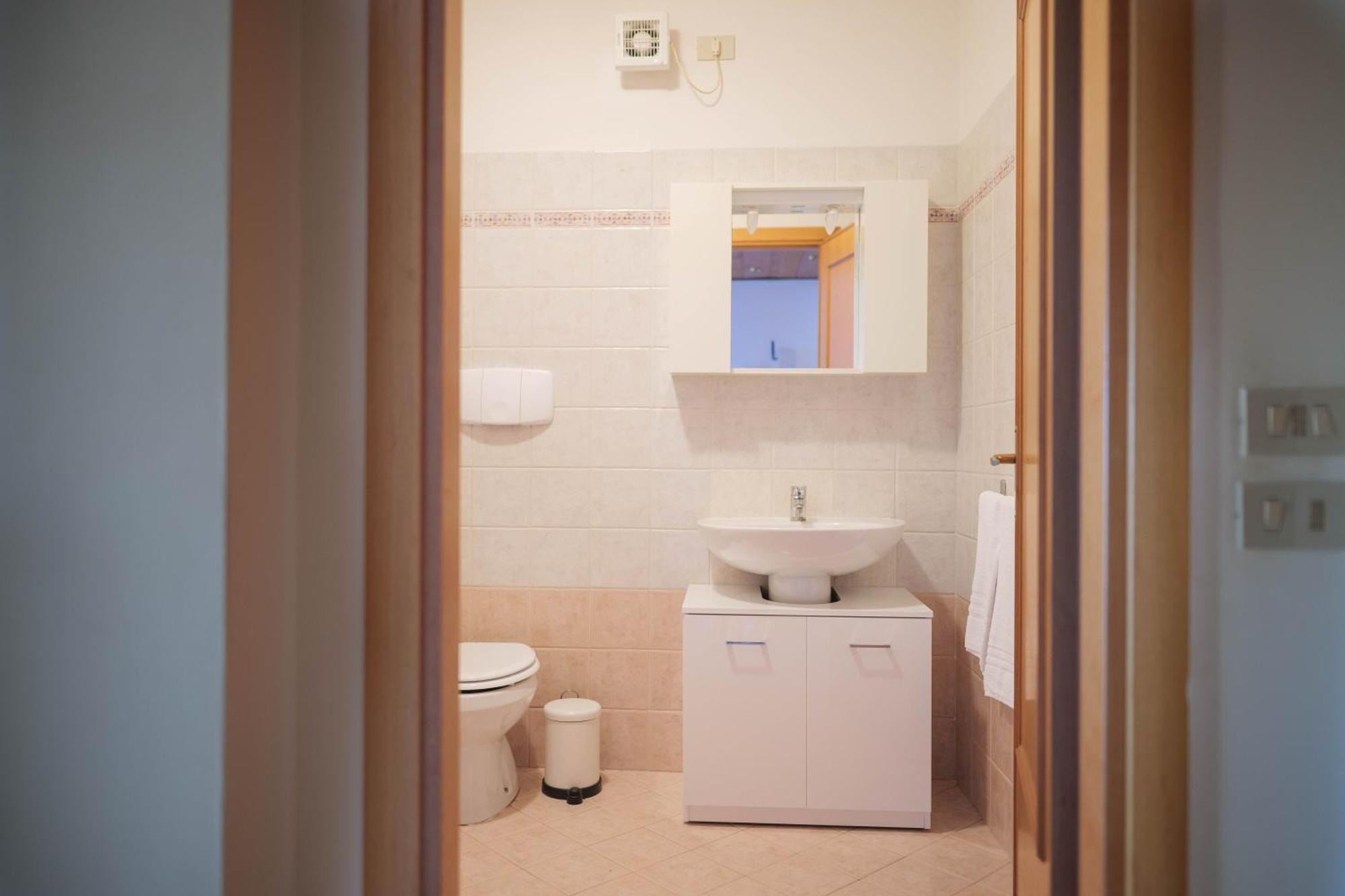 Casa Ghandi Vicino A Roma Con Box Auto E Wi-Fi Monterotondo  Exterior foto