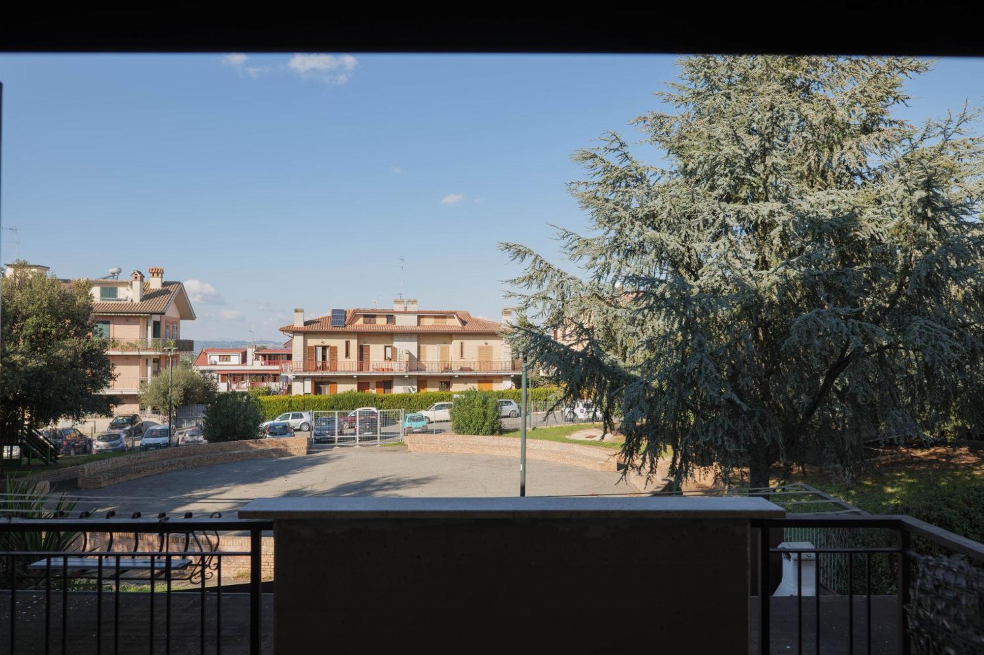 Casa Ghandi Vicino A Roma Con Box Auto E Wi-Fi Monterotondo  Exterior foto